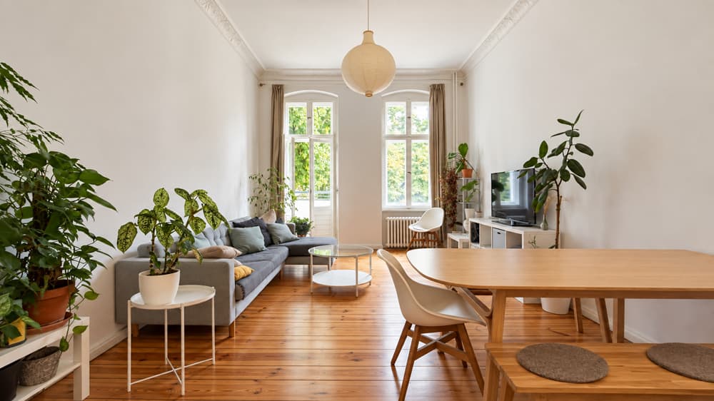 Bezugsfreie 2-Zimmer-Wohnung mit Balkon nahe Maybachufer