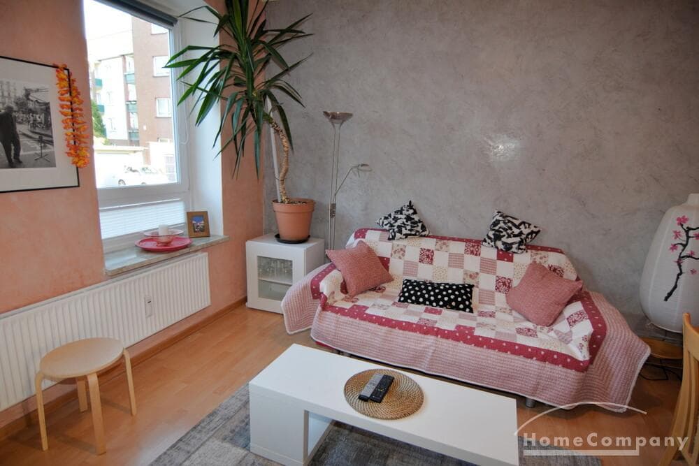 Sehr zentrale 2-Zi-Wohnung in Kiel Ravensberg, möbliert
