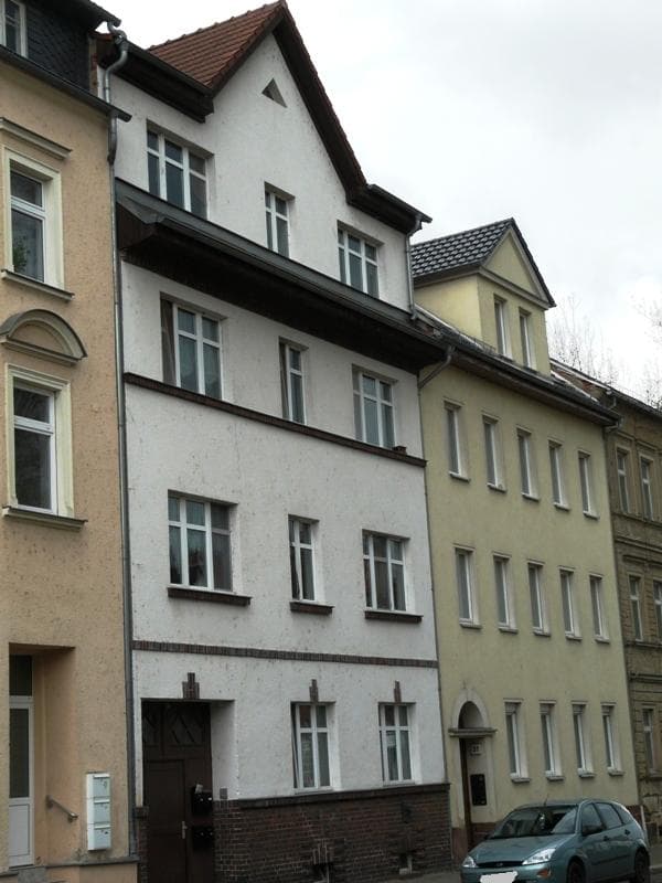 2 Raumwohnung in Colditz in ruhiger Lage EG, Innenhof und Grün, Möblierung (Wohnzimmer, Küche, Schlafzimmer) möglich ab 01.11.2026 ggf. eher