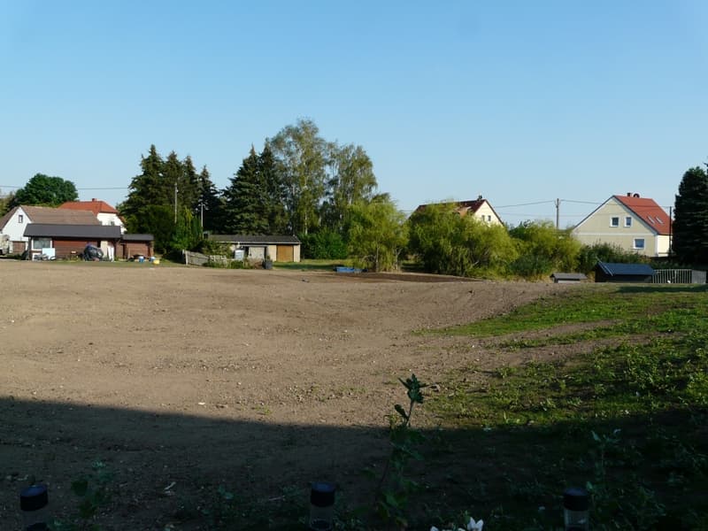 2 x Baulücken in Grimma / Grechwitz jeweils mit Wasserfläche (B:ca.1550 m² zu 120.000 € und A:ca. 1600 m² zu 10.000 € ; Preis je Bauplatz)
