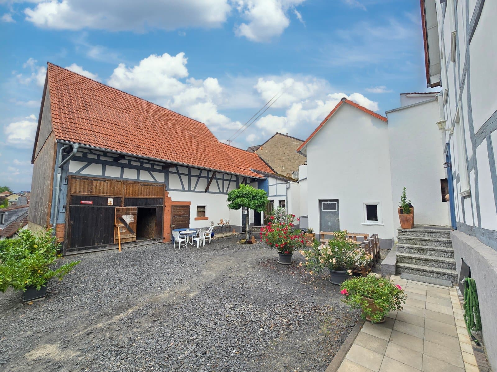 Altenstadt, EFH + Nebengeb.