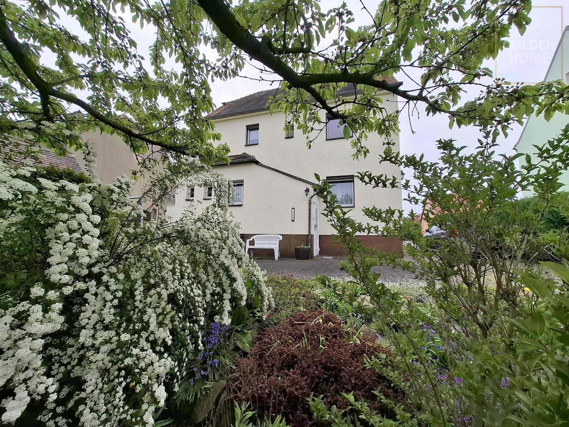 Einfamilienhaus in Siedlungslage mit schönem Grundstück zum Einzug bereit !!