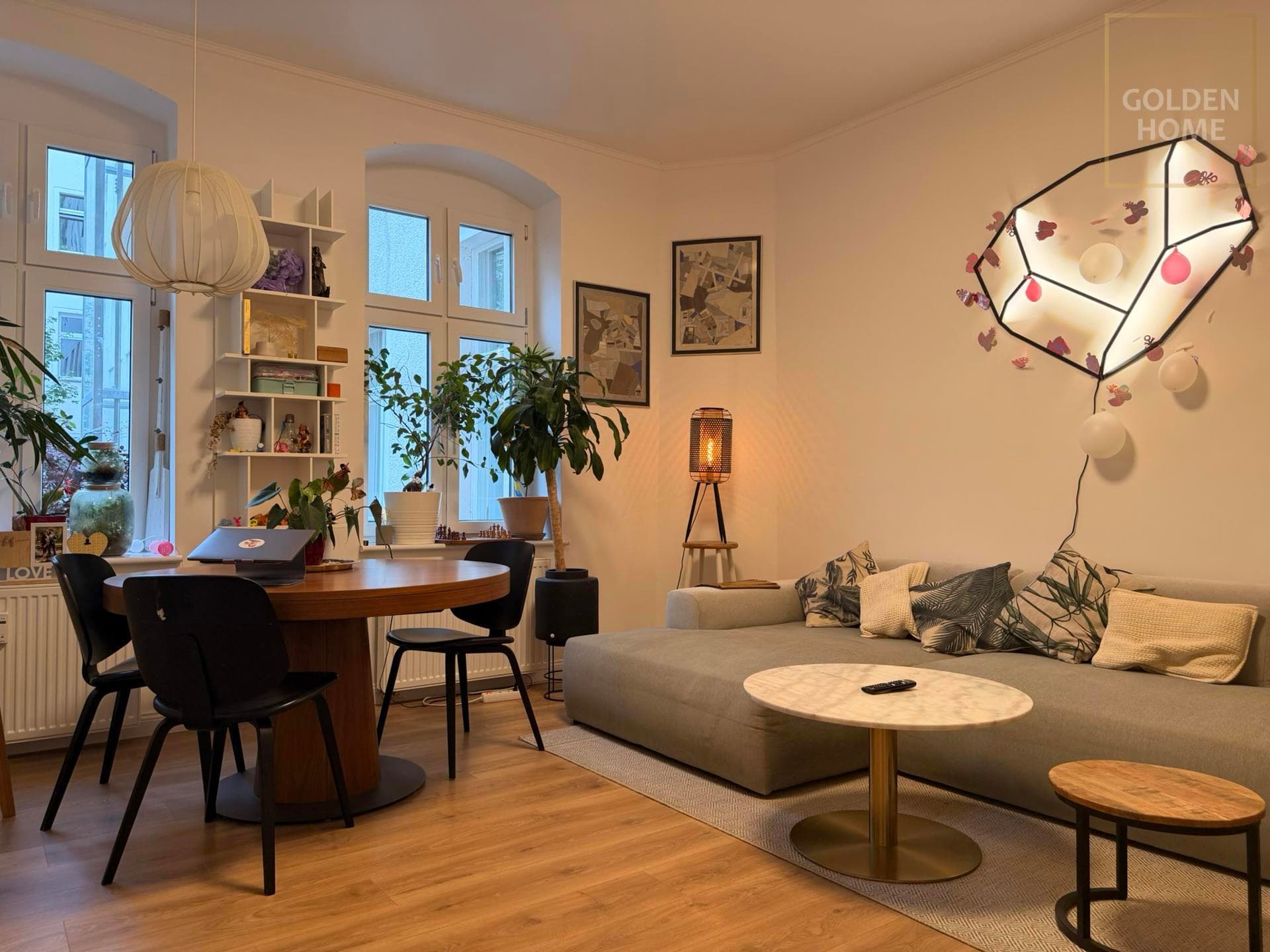 Großzügiger Altbau mit Charme: 4-Zimmer-Wohnung mit ca. 94 m² und flexibler Nutzungsmöglichkeit