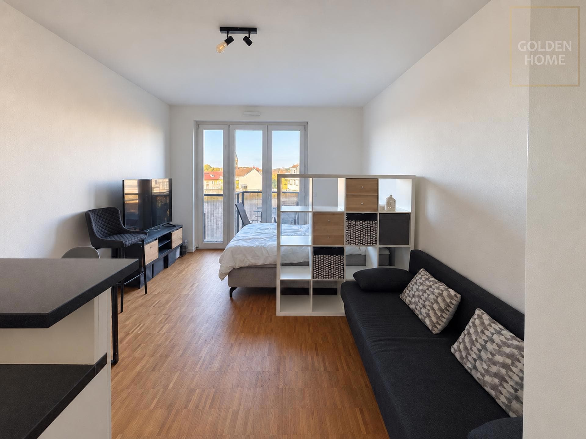 Exklusives Studio-Apartment mit sonnigem Südwestbalkon
