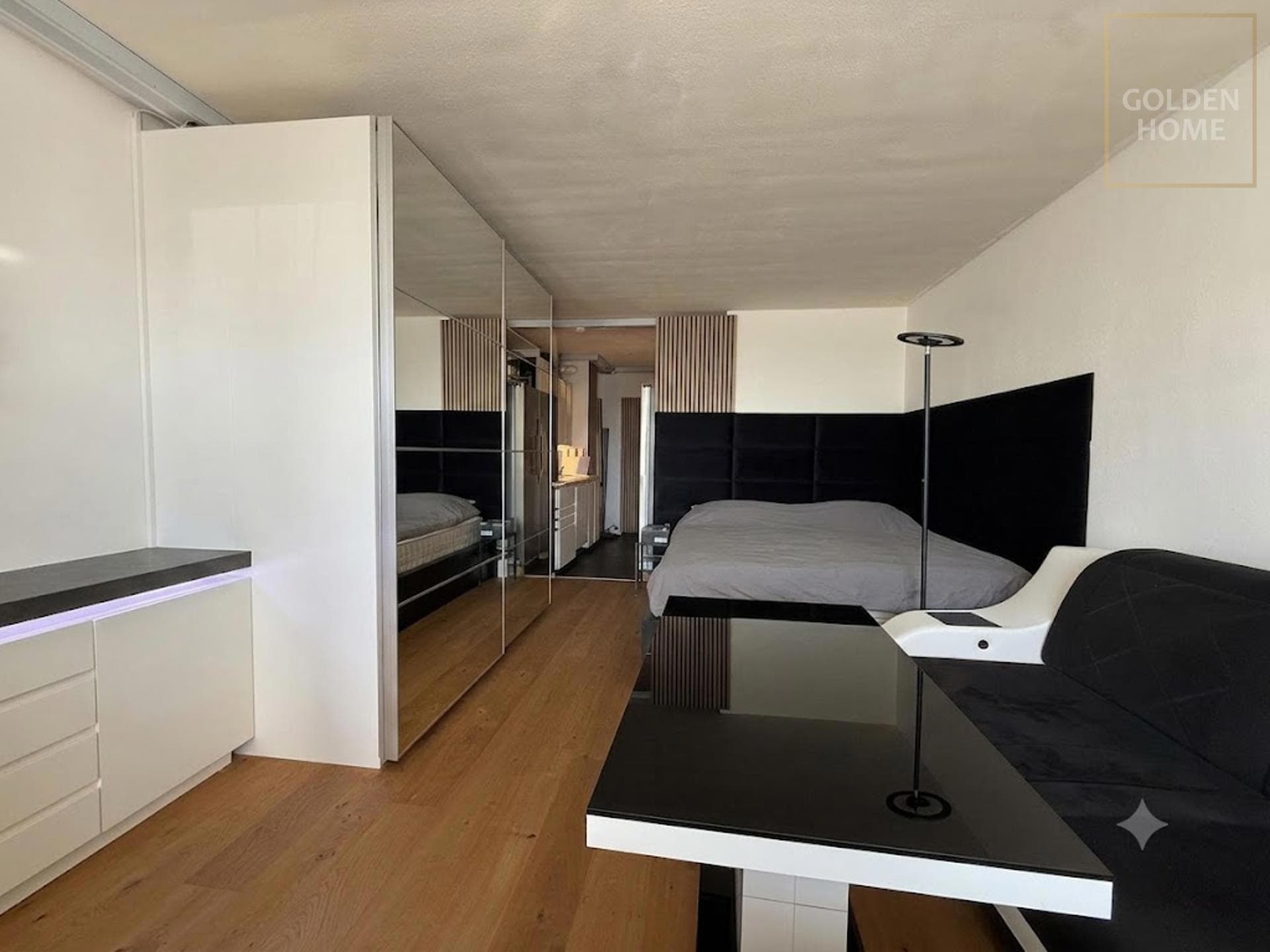 Schönes Luxus Apartment mit kompletter Design Ausstattung in guter Lage