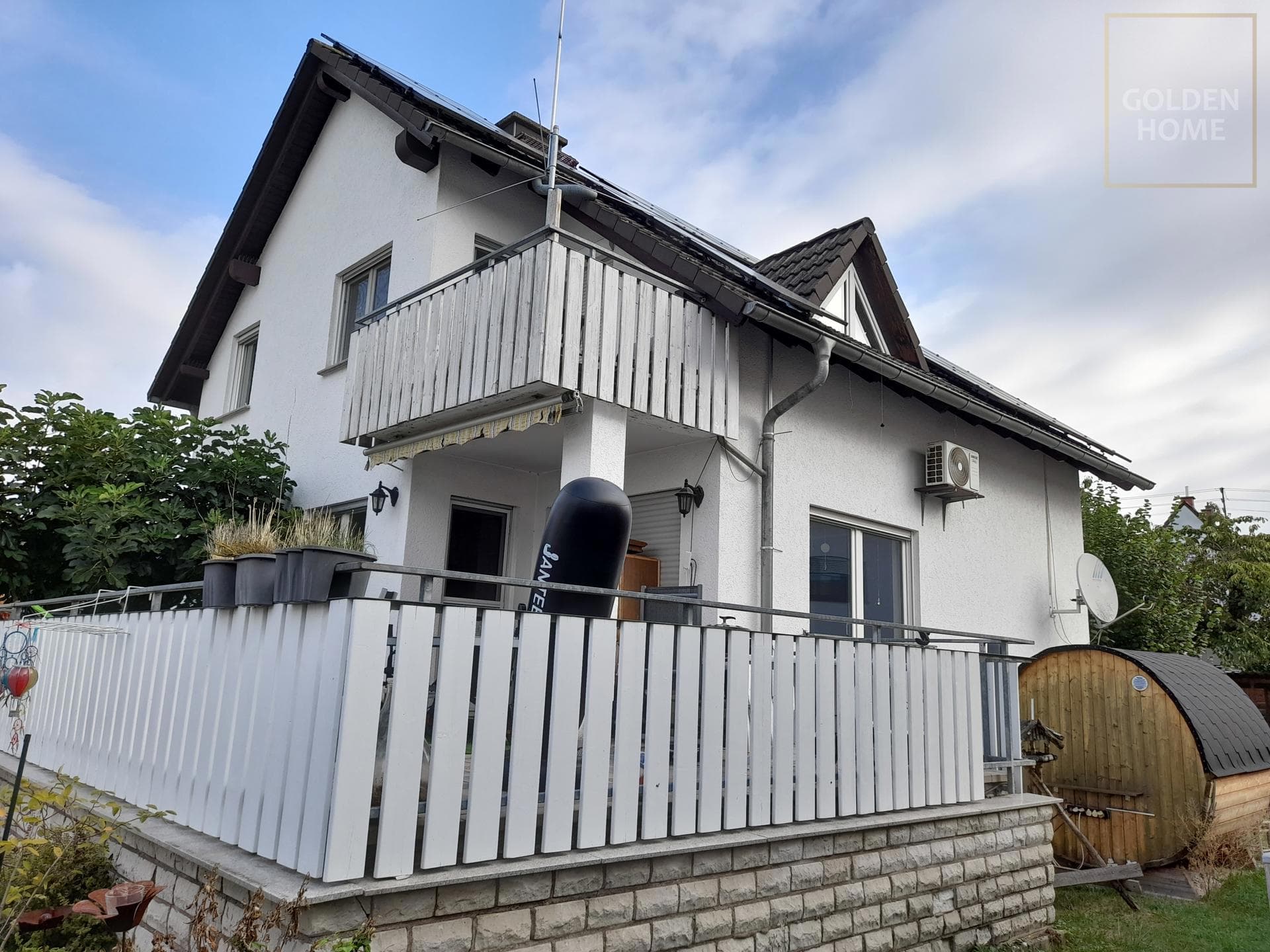 Großes Einfamilienwohnhaus mit Einliegerwohnung