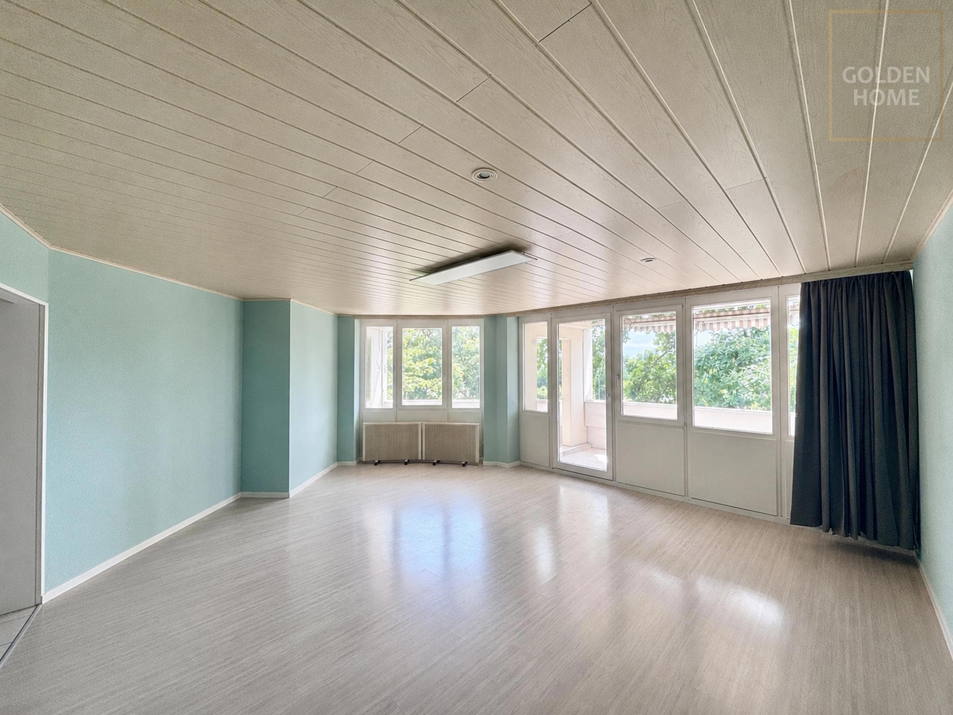 3 Zimmer Wohnung mit großem Südbalkon
