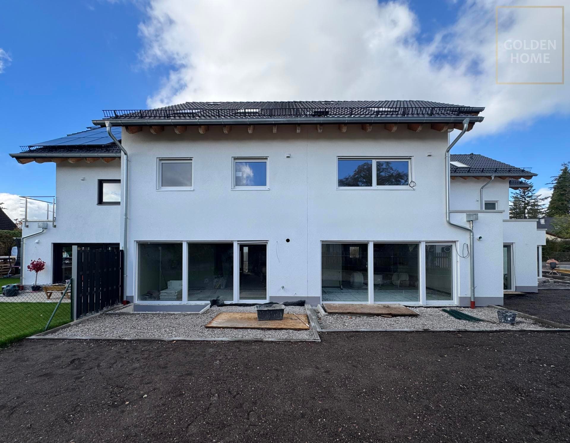 Großzügiges Architekten-Neubauhaus in Massivbauweise