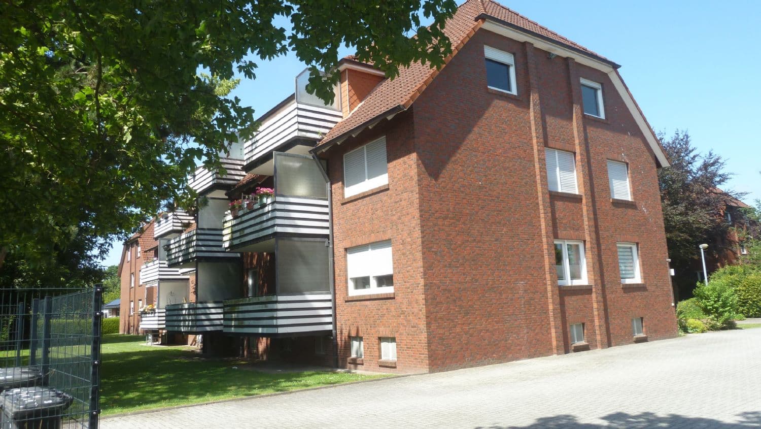 Ruhig gelegene, bezugsfreie Eigentumswohnung mit Süd-Ost-Balkon in Varel-Obenstrohe