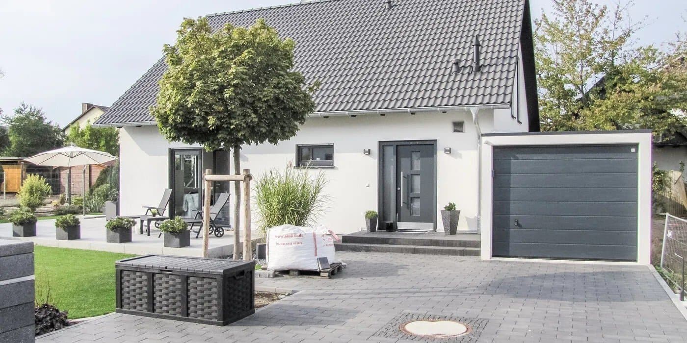 Grundstück mit Traumhaus in genialer Lage !