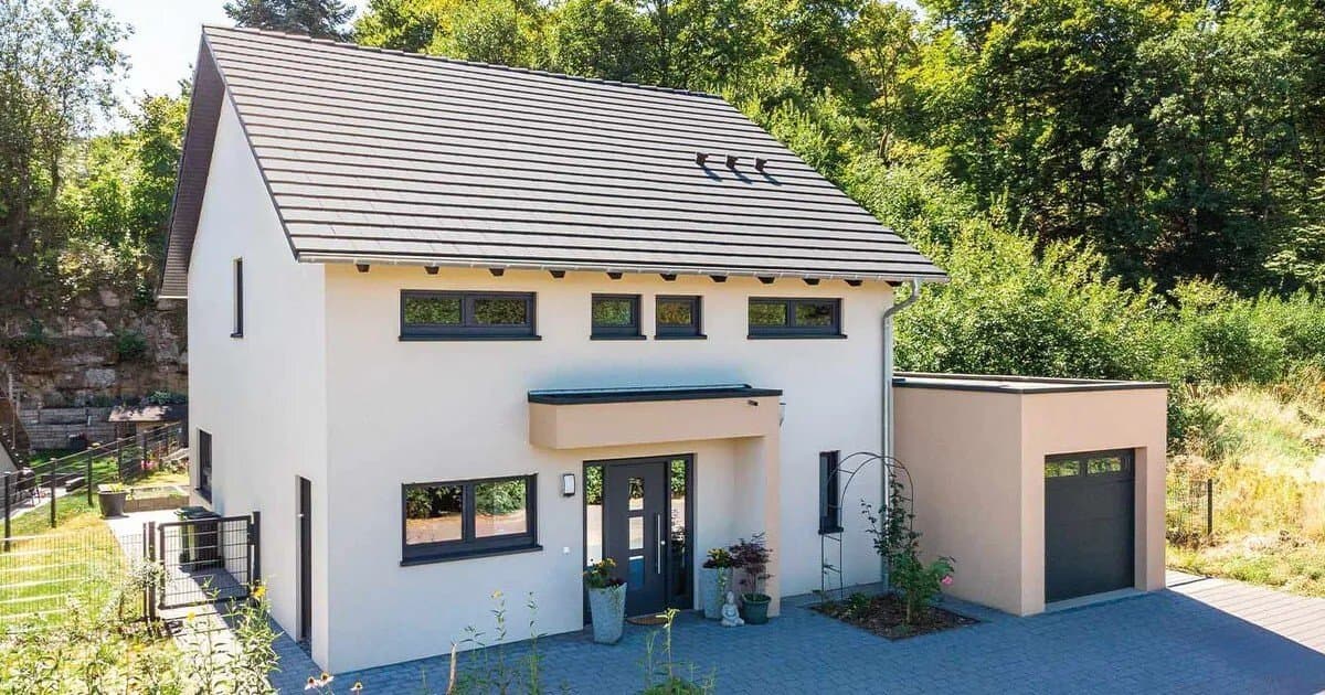 Grundstück mit individuell geplantem Einfamilienhaus in Schmelz !