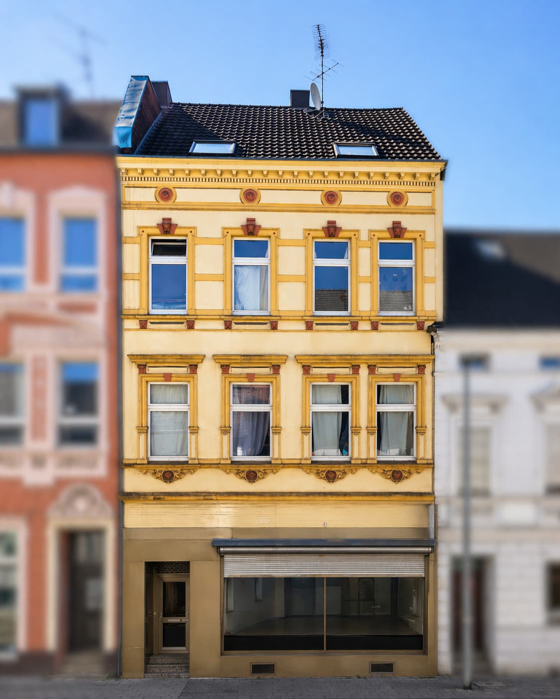 Wohn- und Geschäftshaus mit Gewerbefläche in zentraler Lage von Mönchengladbach-Stadtmitte