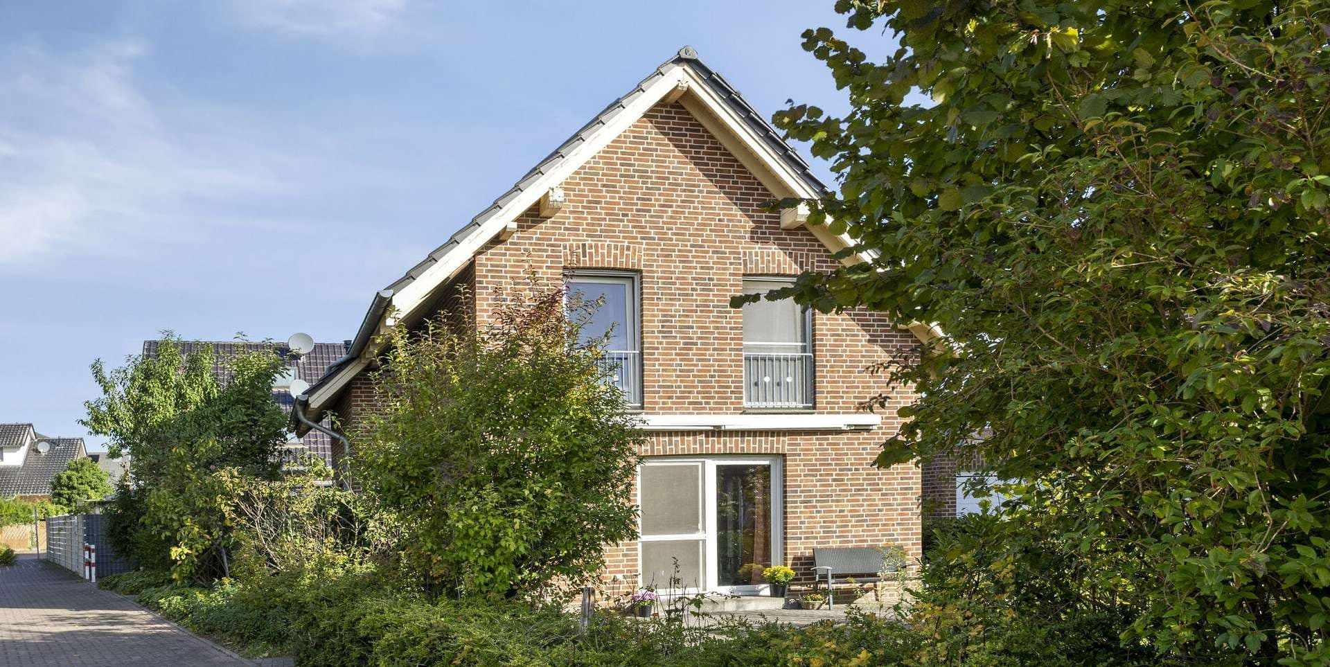 Isselburg: Freistehendes Einfamilienhaus mit Garten & Photovoltaik in familienfreundlicher Lage