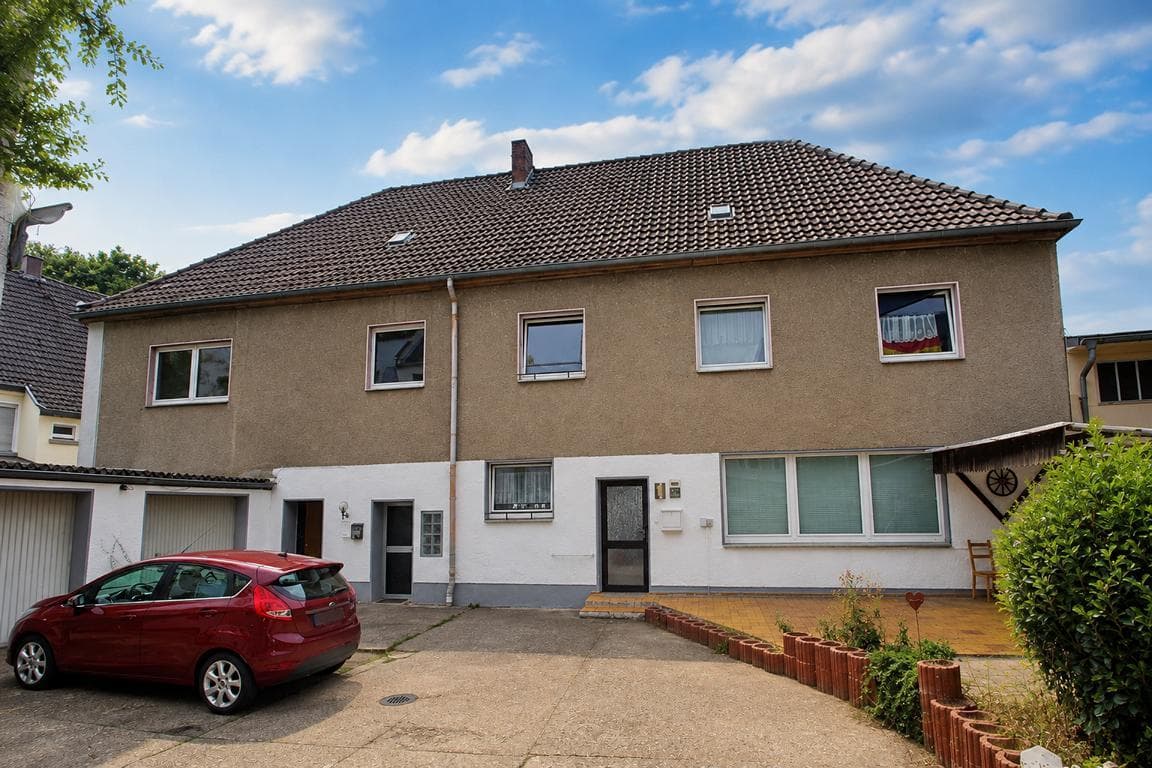 Ideal für Eigennutzer und Mehrgenerationen – Haus mit 3 Wohneinheiten