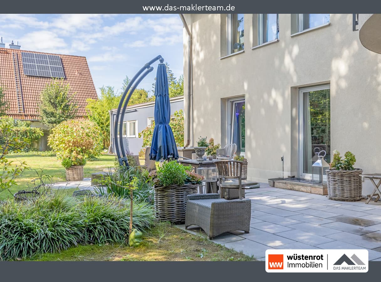 Viel Raum, viele Möglichkeiten – großzügiges Wohn- und Geschäftshaus mit Garten, Terrasse und Balkon