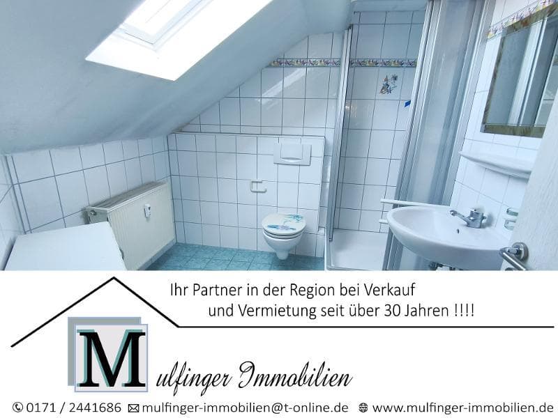 2 Zi. Wohnung im Dachgeschoss mit Stellplatz