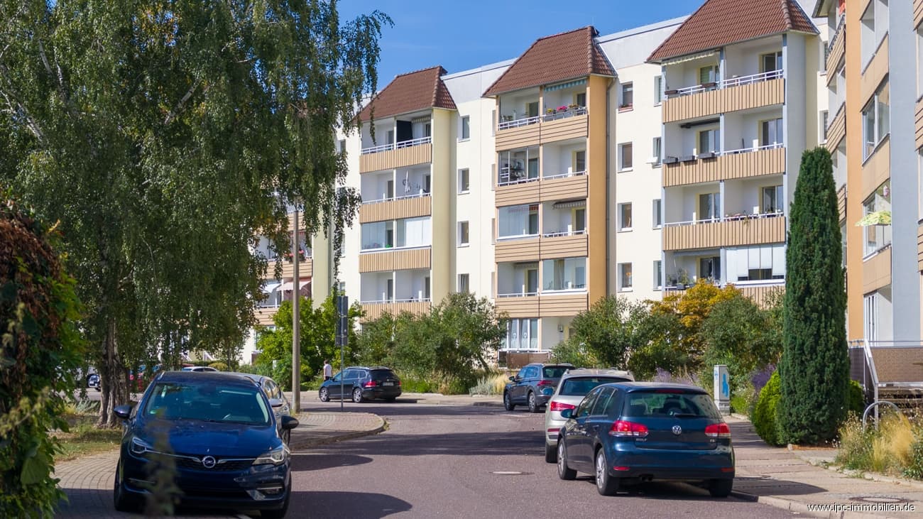 Einziehen und Wohlfühlen - Tolle 3 Zi. Wohnung mit Balkon.