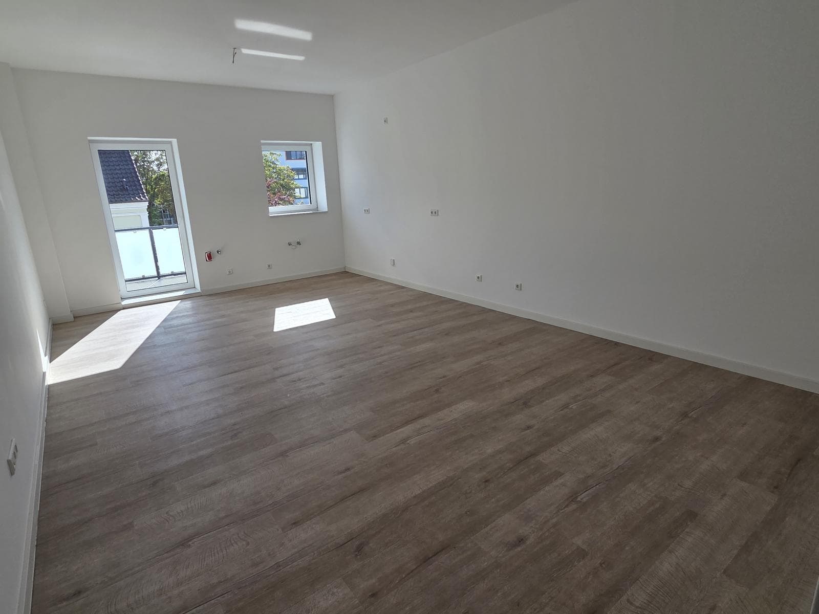 Erstbezug nach Kernsanierung: 3-Zimmer-Wohnung in Moers-Zentrum