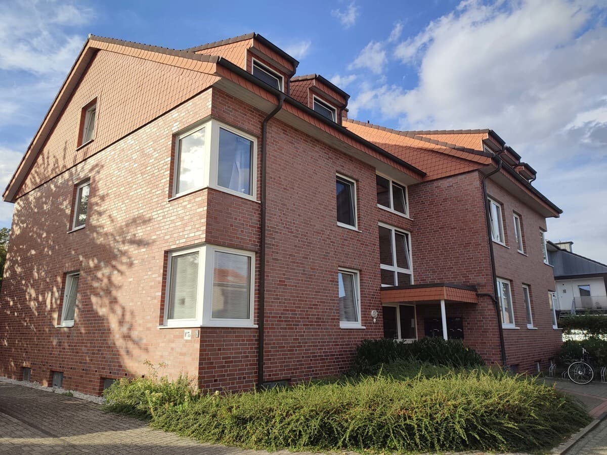 Schöne, renovierte 2-Zimmer-Wohnung im freundlichen Mehrfamilienhaus