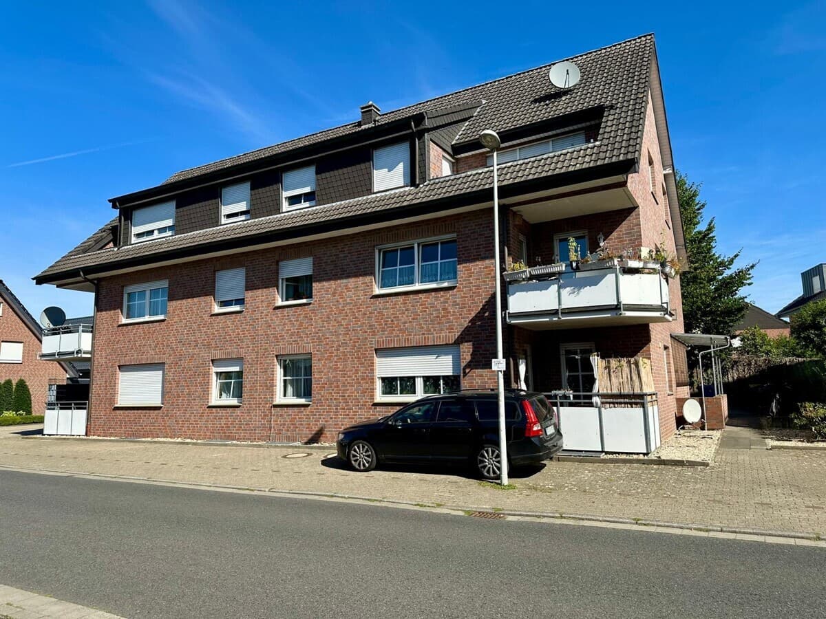 Dachgeschosswohnung in zentraler Lage!