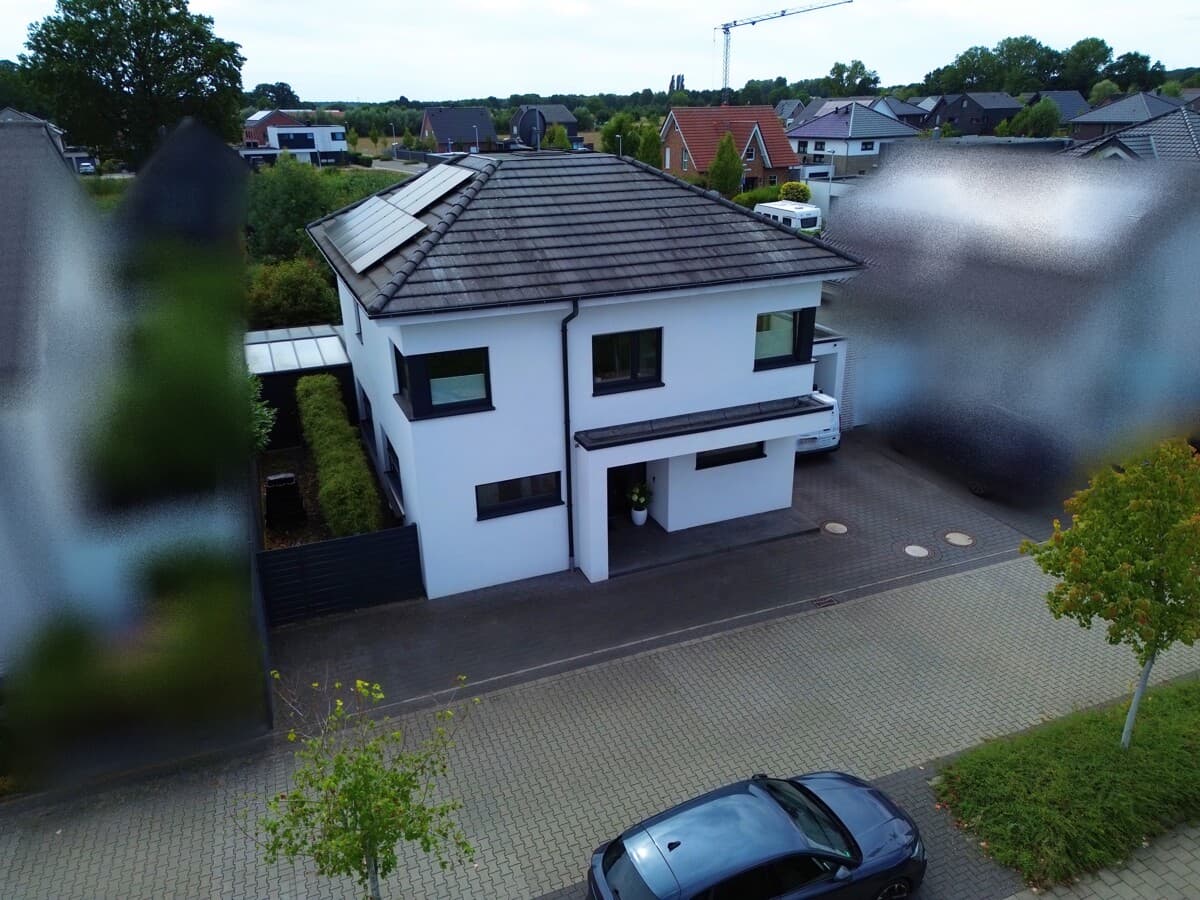 Modernes Familienhaus mit Pool & Sauna – Einziehen und Wohlfühlen