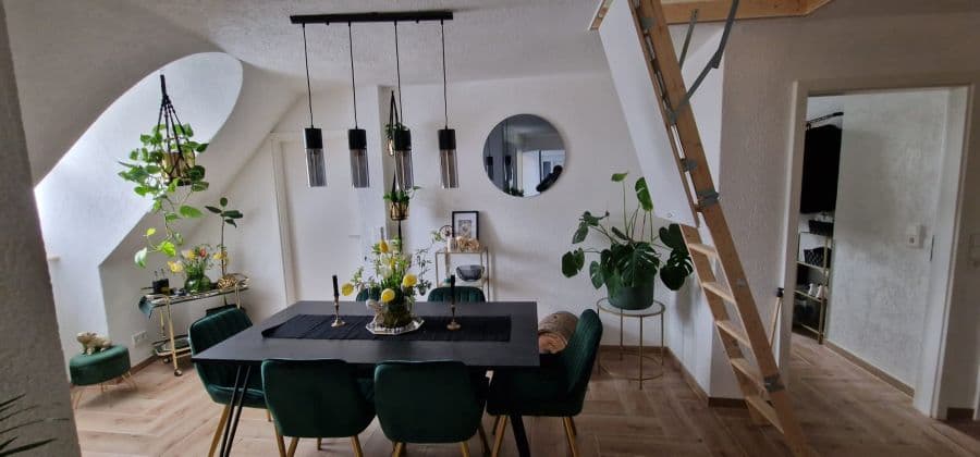 gut geschnittene 4-Zi plus DG Whg. im Herzen Grenzachs m. Lift u. Balkon