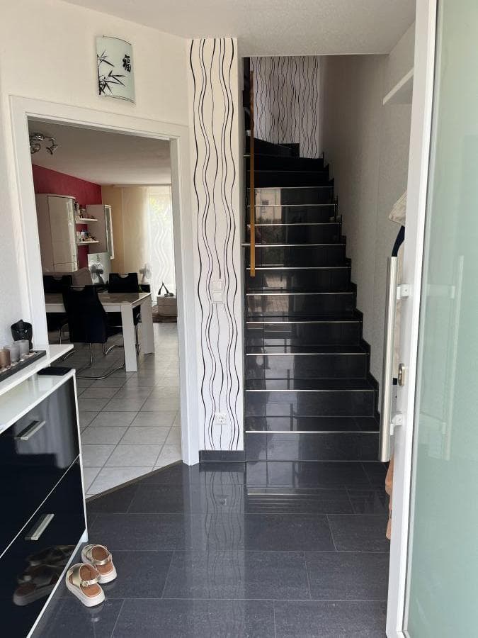 Provisionsfrei* RMH mit Garten und Stellplatz, Effizienzklasse A+