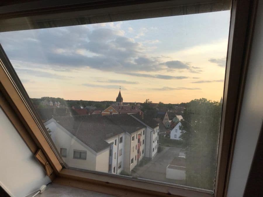 2,5 Zimmer-Wohnung in Feucht mit Dachterrasse - von Privat