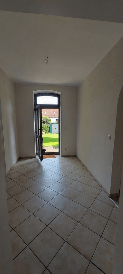 Helle 3-Zimmer-Wohnung mit Terrasse im Grünen in Elstra (Welka) - 67 m²