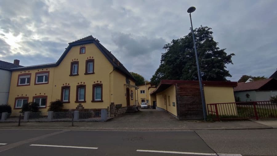 Provisionsfrei* Gepflegtes Mehrfamilienhaus - 8 Wohneinheiten zwischen Bad Bergzabern und Landau