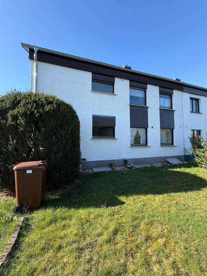 Provisionsfrei* DHH & Doppelgarage in Pulheim: Top-Ecklage auf 692m² Grundstück mit Baureserve