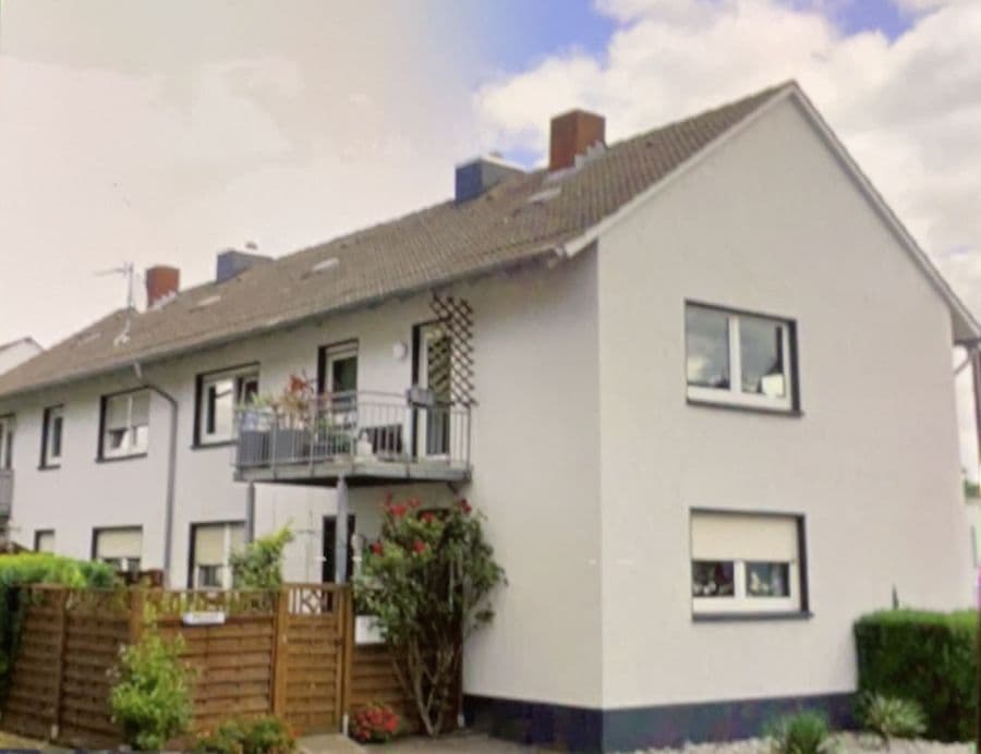 Ruhig gelegene 3 Zimmer Wohnung mit Terasse und Garten