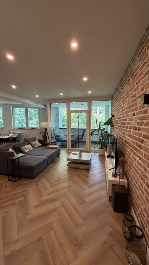*Exklusive 2 Zimmer-Wohnung mit Loggia und Blick ins Grüne im Herzen von Harsewinkel*