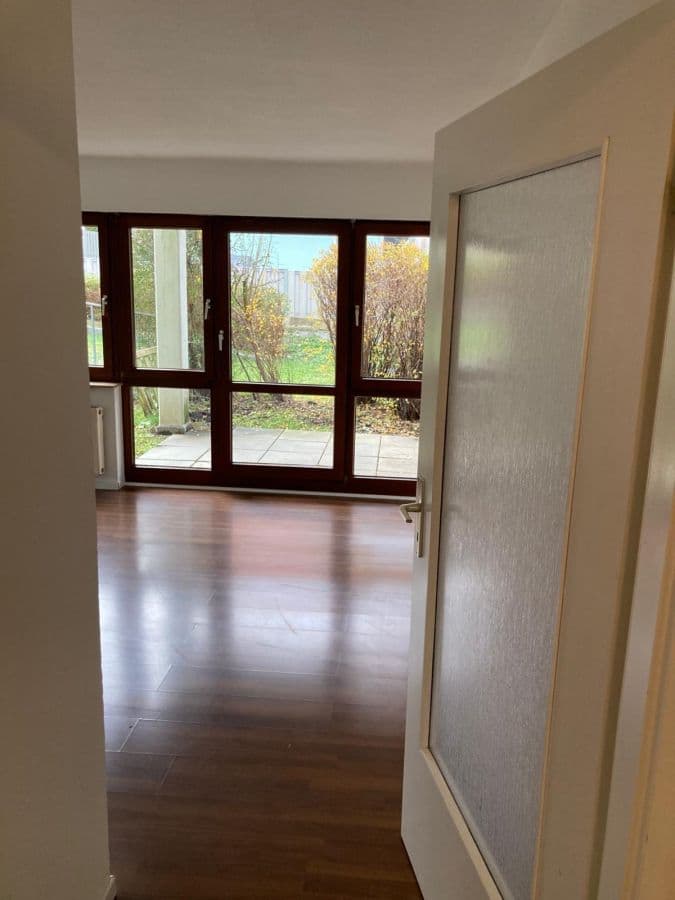 Provisionsfrei* Bezugsfreie 3-Zimmer-Wohnung mit zwei Terrassen, Einbauküche & TG-Stellplatz