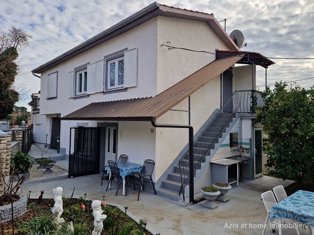 Zu verkaufen, Haus, Nähe von Porec, ca. 120 m² mit zwei Garagen