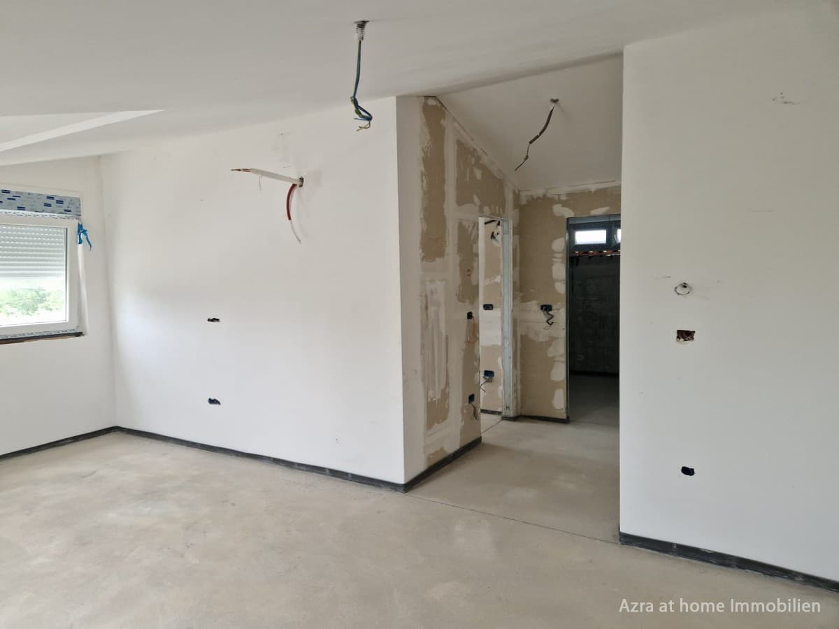 Verkauf – Neubauwohnung im 2.Obergeschoss /Dachgeschoss, 112,14 m² + Garten 315 m²