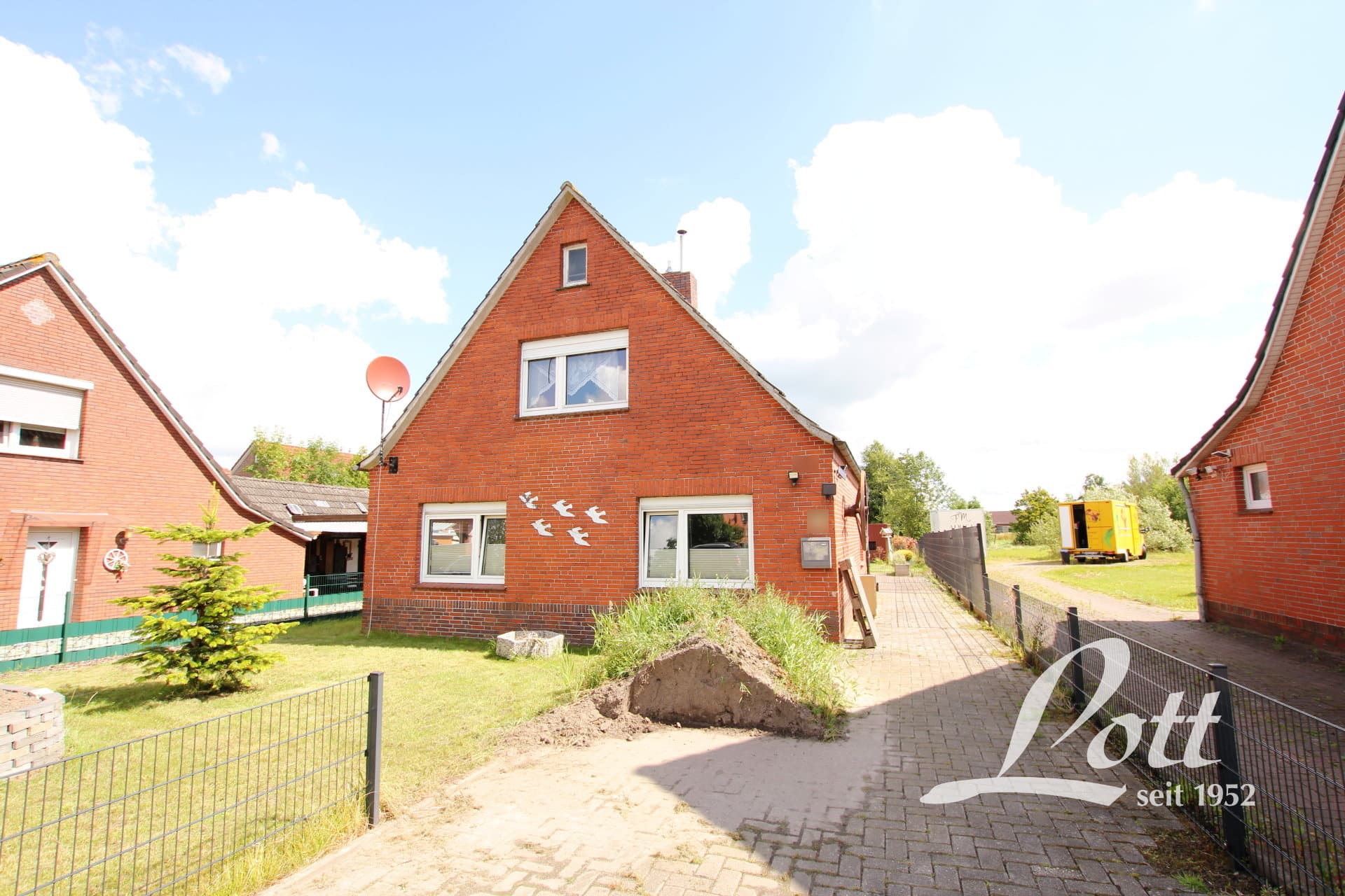 *** Zwangsversteigerung in Südbrookmerland / Moordorf ***