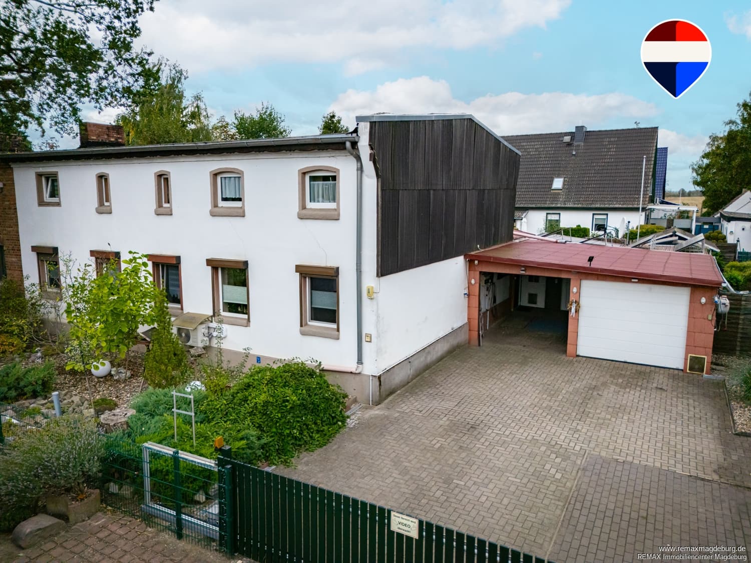Ein Zuhause für die ganze Familie – DHH mit viel Raum, großer Garten & moderne Energietechnik