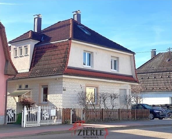 Gelegenheit! Eigenheim statt Miete! Renoviertes EFH Zentrumsnahe Lage! Ebener Garten, 3 Stellplätze