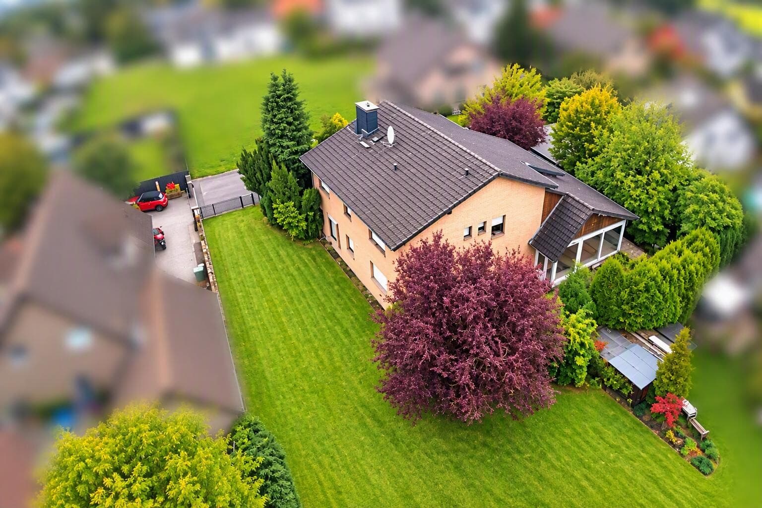Ein Haus mit Raum für viele Lebensentwürfe inklusive Baugrundstück