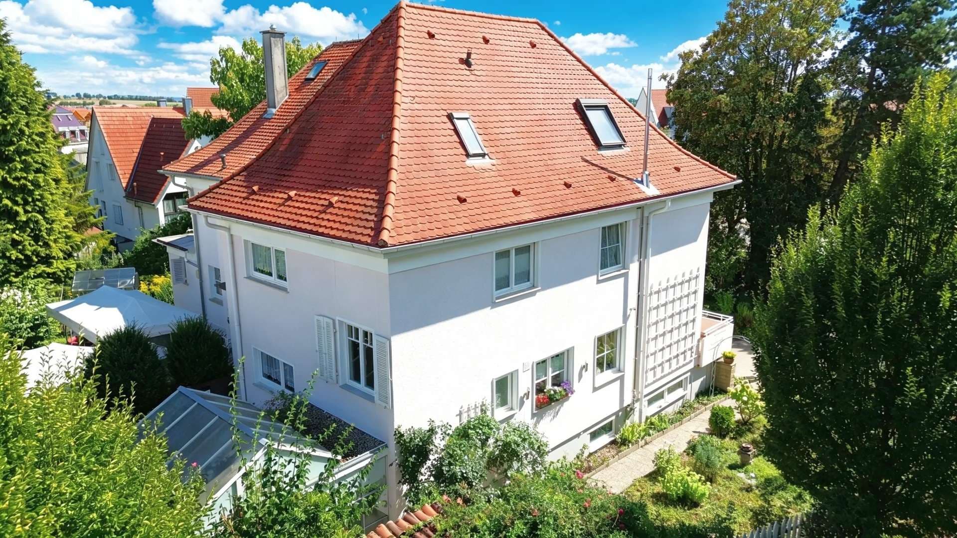 Familienglück in Brackenheim – großzügige DHH mit Doppelgarage, Garten & Südbalkon
