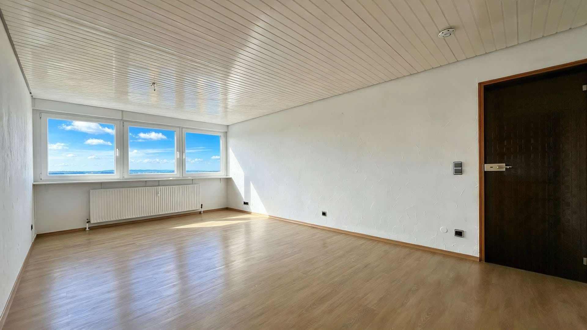 Wohnen über den Dächern – traumhafter Panoramablick, zentrale Lage und höchster Wohnkomfort!