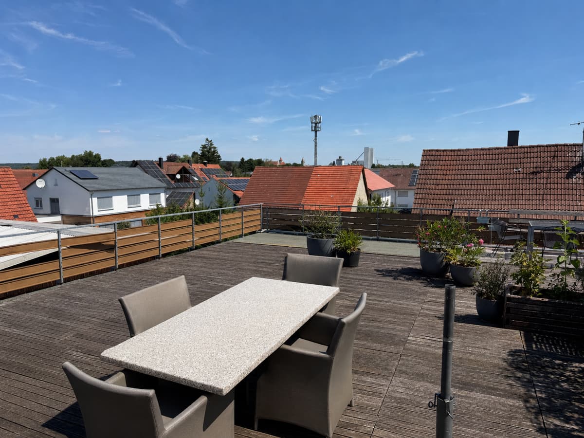 Wohnen mit Blick auf das Brenzer Schloss - Großzügige 4-Zimmer Wohnung mit Dachterrasse in Sontheim