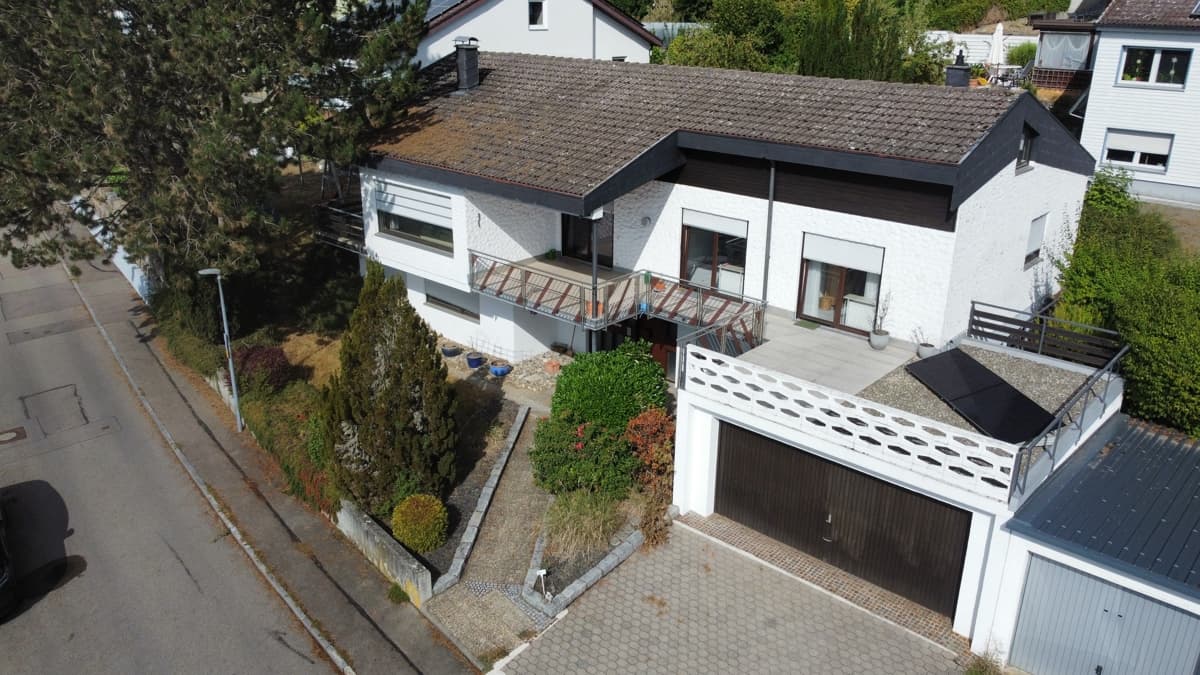 Top Gepflegt - Einzigartiges Einfamilienhaus mit ELW in traumhafter Panoramalage von Herbrechtingen