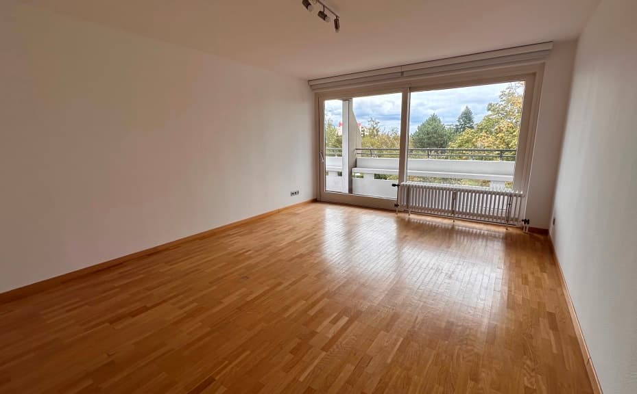 "3-Zi.-ETW mit Balkon, Aufzug und Stellplatz in Kornwestheim"