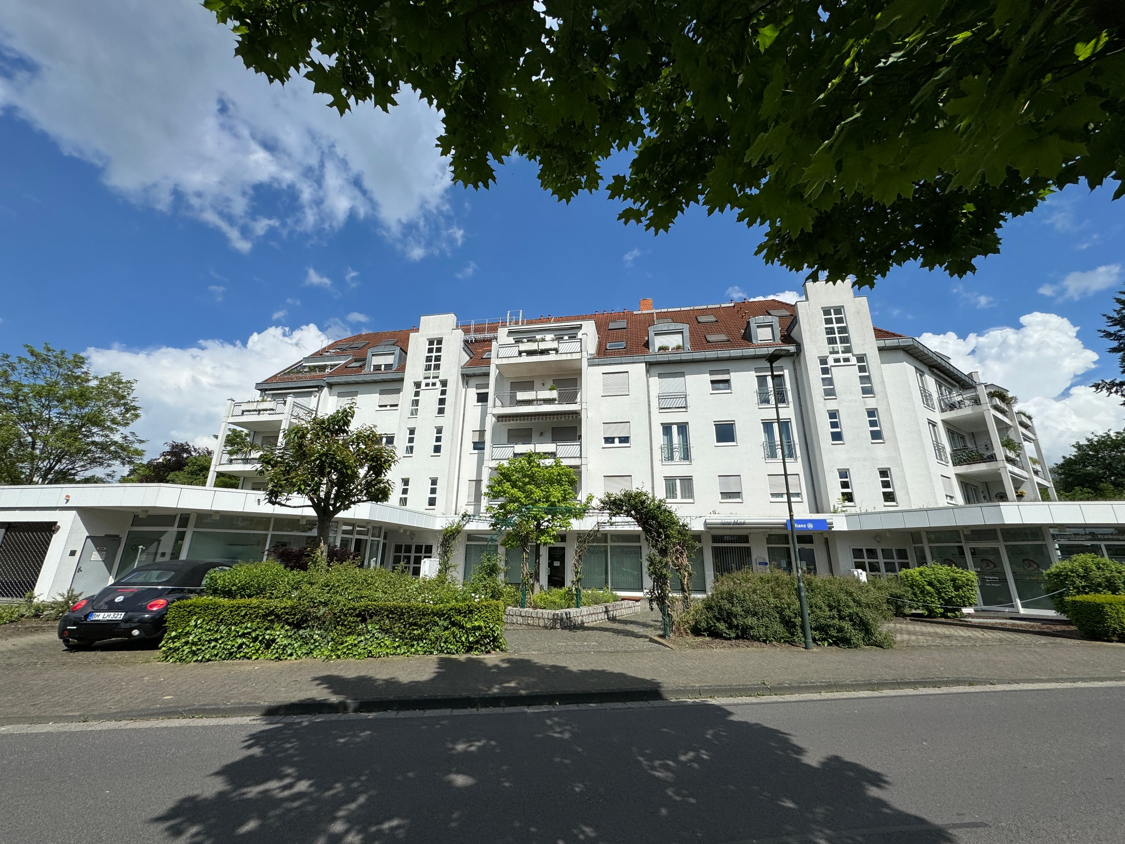 Büro / Ladenlokal in Horrem ! 92 m² ! 700 m bis zum Bahnhof