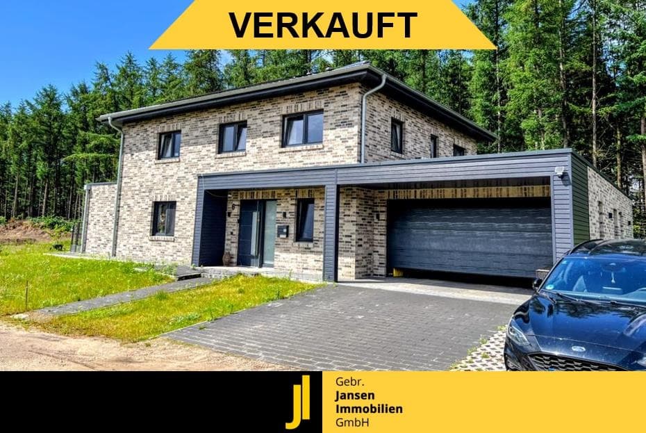 Geschmack kann man doch kaufen! Neuwertige Stadtvilla mit vielen Extras!