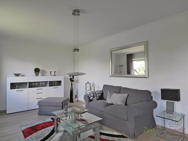 (EF1036_M) Kassel-Stadt: Forstfeld, neu möbliertes Apartment m. sep. Hauseingang und PKW-Stellplatz, ruhige Lage