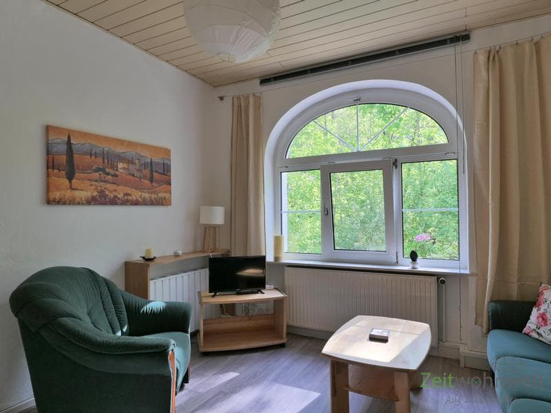 (EF1138_M) Jena: West, neu möblierte 2-Zimmer-Wohnung mit ruhirem Balkon, Waschmaschine vorhanden