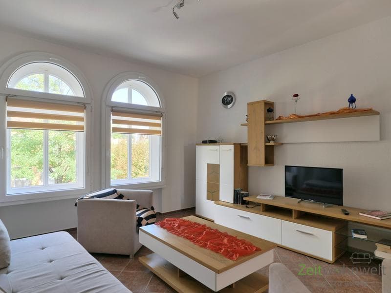 (EF1423_M) Arnstadt: Arnstadt, möblierte 2-Zimmer-Wohnung mit Balkon, PKW-Stellplatz möglich